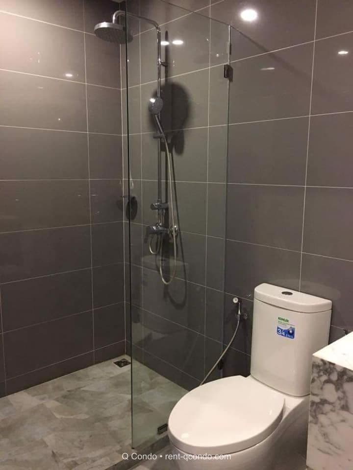 1462 – 308_bathroom.jpg
