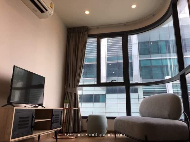 1462 – 103_living_room.jpg